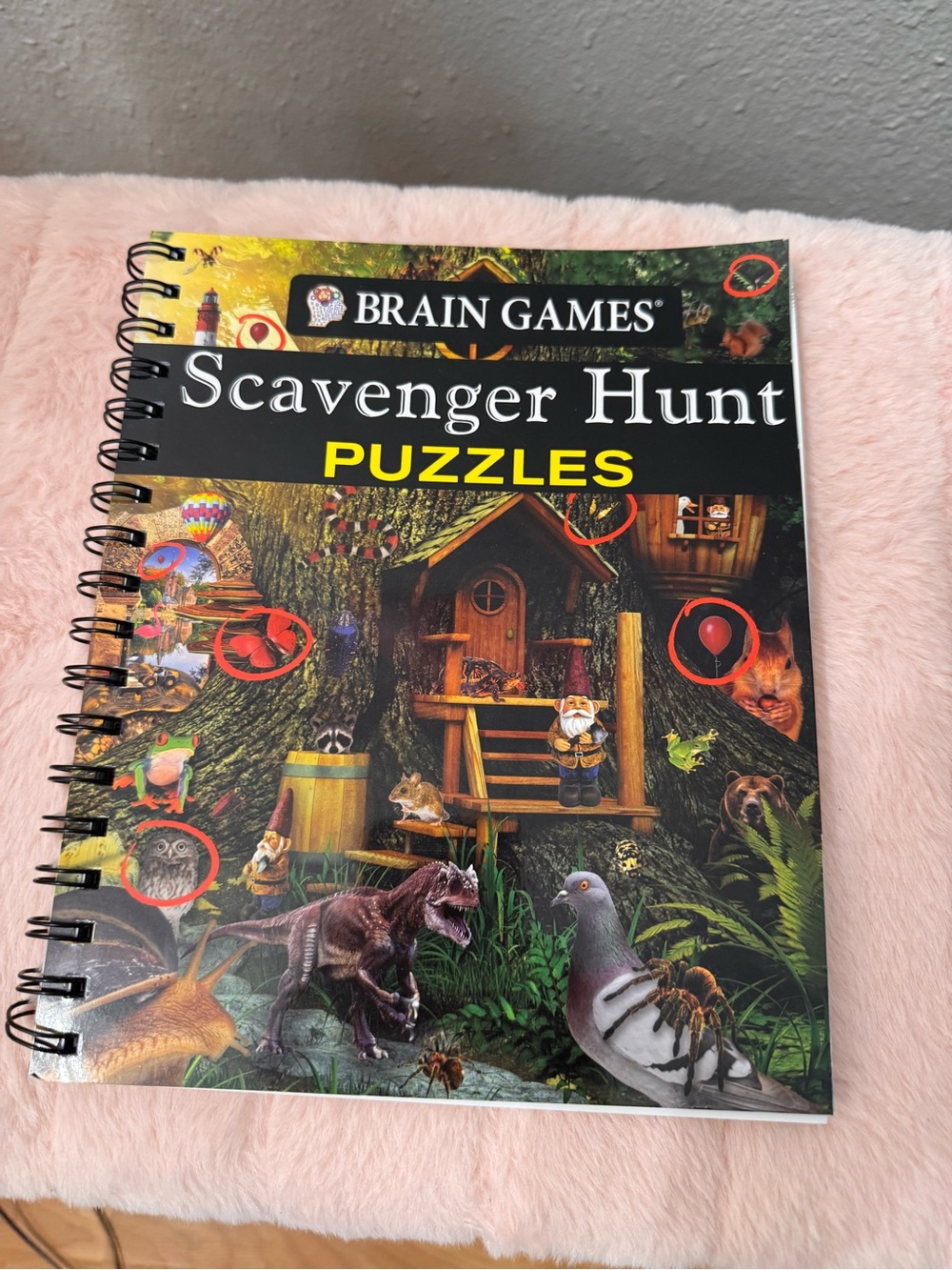 Scavenger Hunt Puzzles - Black & Yellow Cover